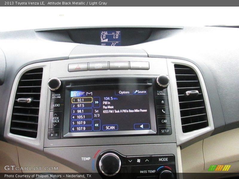 Attitude Black Metallic / Light Gray 2013 Toyota Venza LE