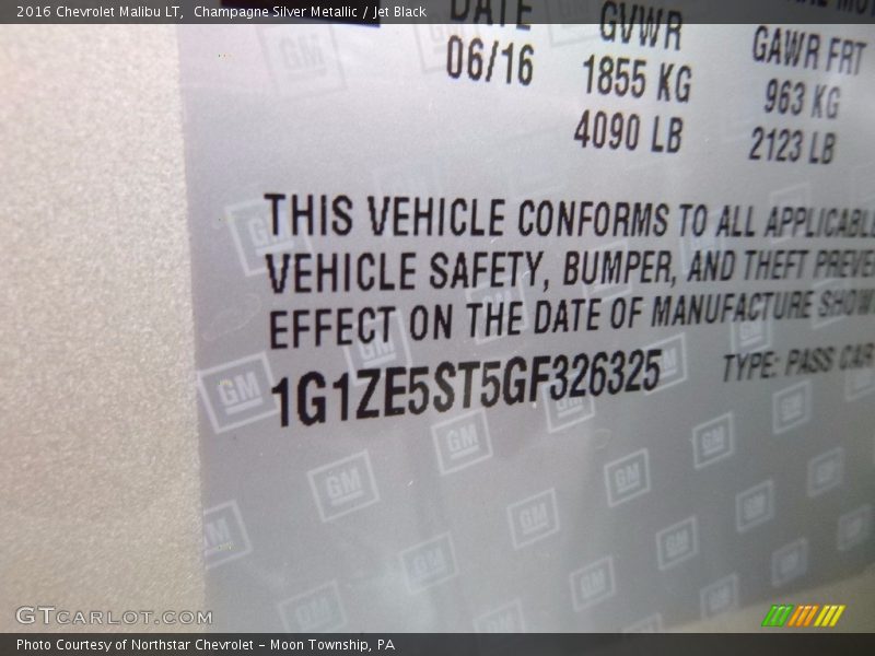 Champagne Silver Metallic / Jet Black 2016 Chevrolet Malibu LT