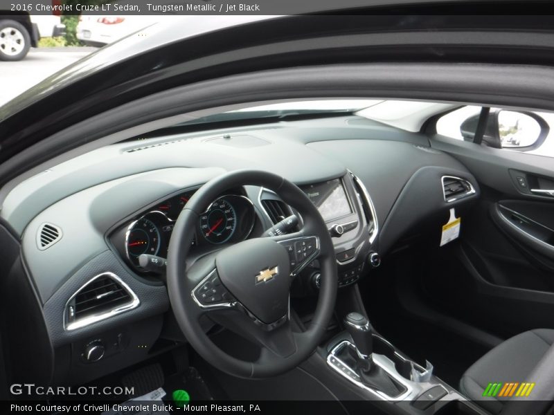 Tungsten Metallic / Jet Black 2016 Chevrolet Cruze LT Sedan
