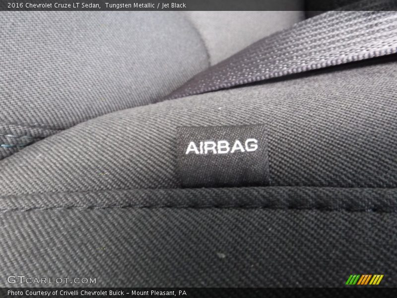 Tungsten Metallic / Jet Black 2016 Chevrolet Cruze LT Sedan