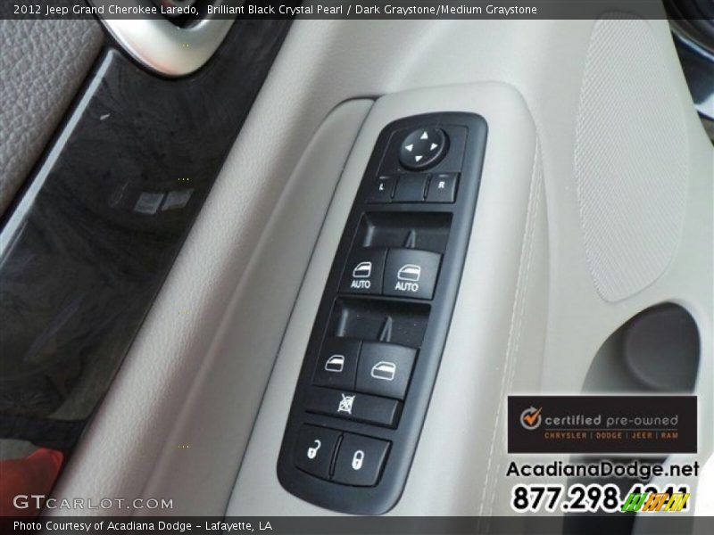 Brilliant Black Crystal Pearl / Dark Graystone/Medium Graystone 2012 Jeep Grand Cherokee Laredo