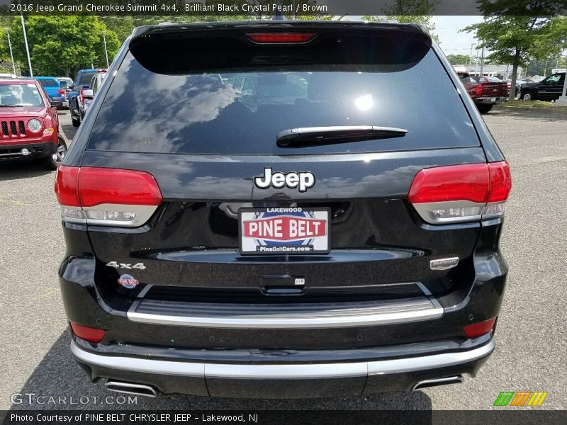 Brilliant Black Crystal Pearl / Brown 2016 Jeep Grand Cherokee Summit 4x4