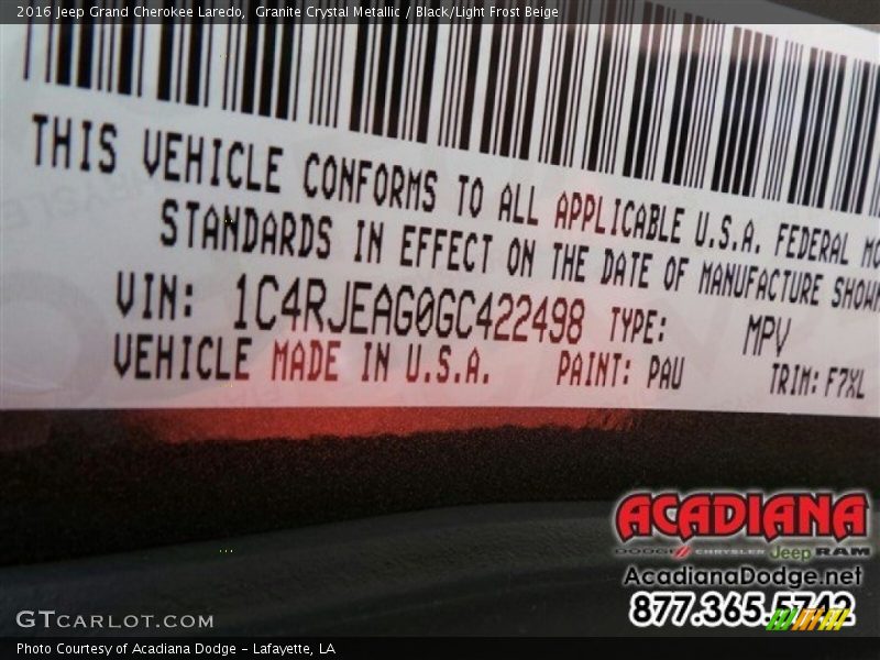 Granite Crystal Metallic / Black/Light Frost Beige 2016 Jeep Grand Cherokee Laredo