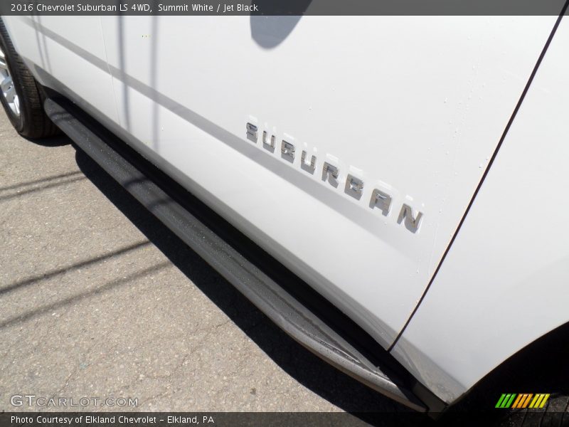 Summit White / Jet Black 2016 Chevrolet Suburban LS 4WD