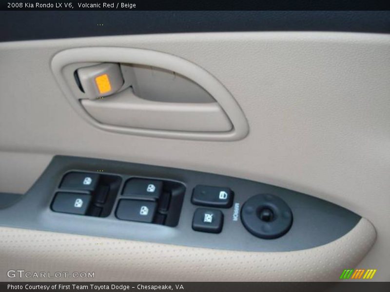 Volcanic Red / Beige 2008 Kia Rondo LX V6