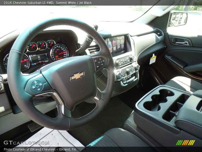 Summit White / Jet Black 2016 Chevrolet Suburban LS 4WD