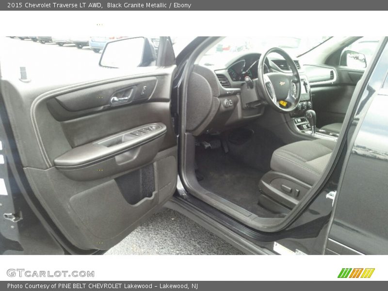 Black Granite Metallic / Ebony 2015 Chevrolet Traverse LT AWD
