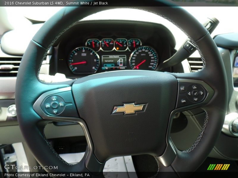 Summit White / Jet Black 2016 Chevrolet Suburban LS 4WD