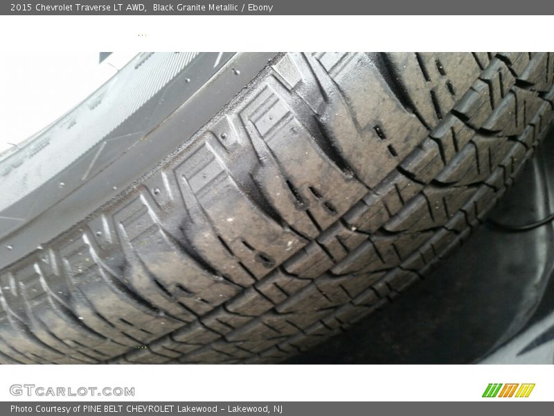 Black Granite Metallic / Ebony 2015 Chevrolet Traverse LT AWD