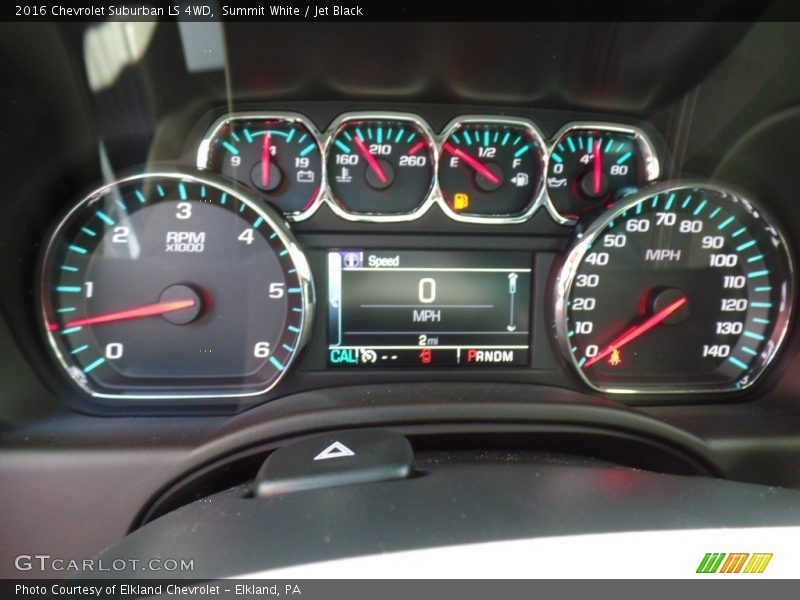 Summit White / Jet Black 2016 Chevrolet Suburban LS 4WD