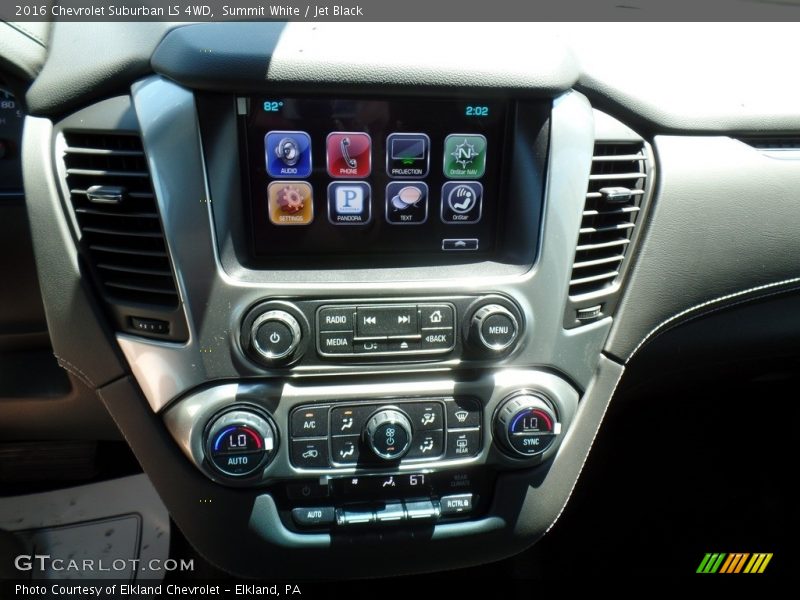 Summit White / Jet Black 2016 Chevrolet Suburban LS 4WD
