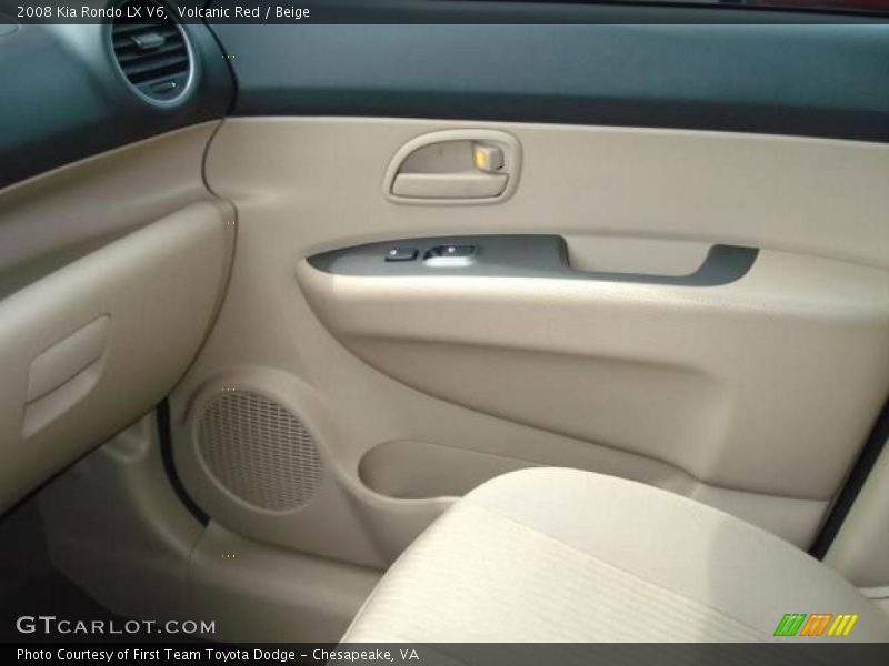 Volcanic Red / Beige 2008 Kia Rondo LX V6