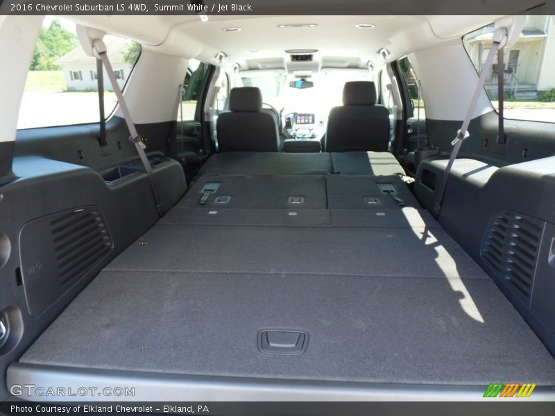 Summit White / Jet Black 2016 Chevrolet Suburban LS 4WD