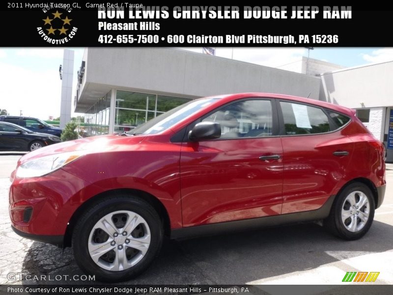 Garnet Red / Taupe 2011 Hyundai Tucson GL