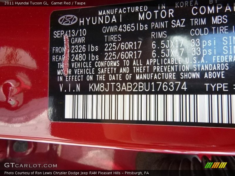 Garnet Red / Taupe 2011 Hyundai Tucson GL