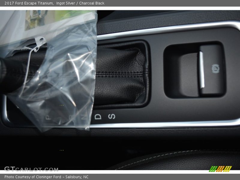 Ingot Silver / Charcoal Black 2017 Ford Escape Titanium