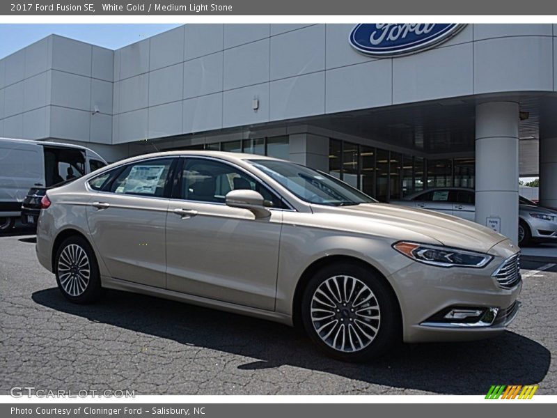 White Gold / Medium Light Stone 2017 Ford Fusion SE