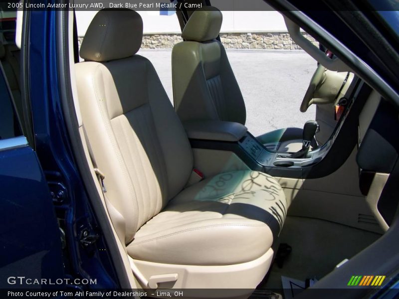 Dark Blue Pearl Metallic / Camel 2005 Lincoln Aviator Luxury AWD
