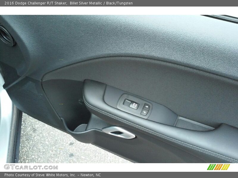 Billet Silver Metallic / Black/Tungsten 2016 Dodge Challenger R/T Shaker