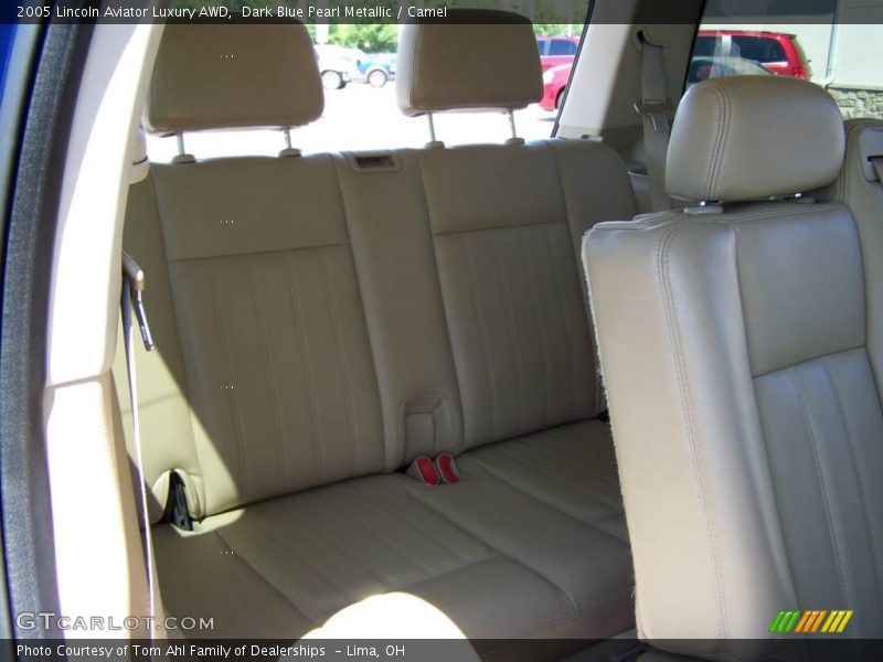 Dark Blue Pearl Metallic / Camel 2005 Lincoln Aviator Luxury AWD
