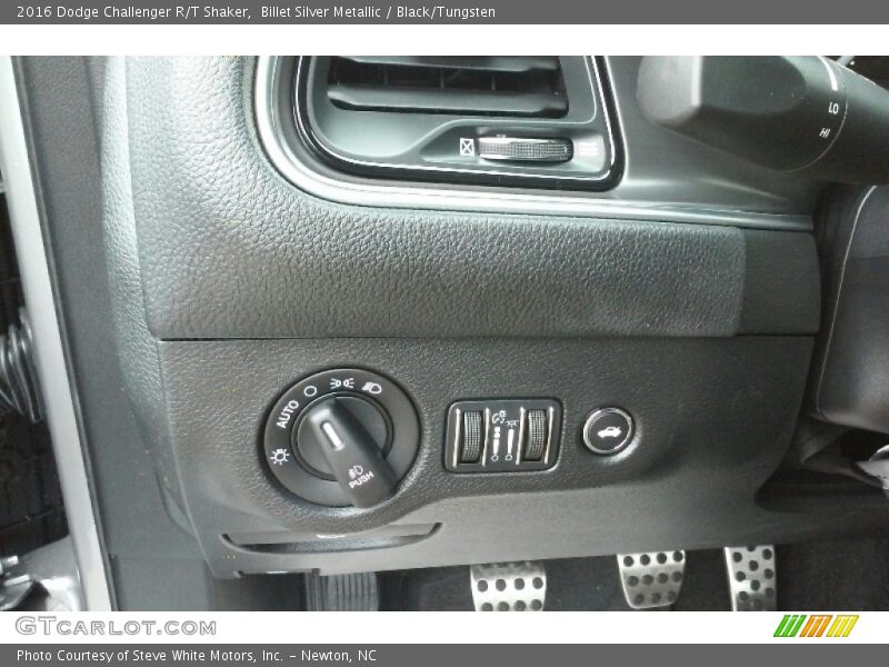 Billet Silver Metallic / Black/Tungsten 2016 Dodge Challenger R/T Shaker