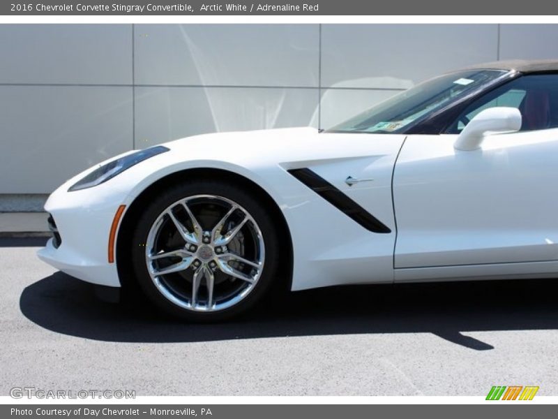 Arctic White / Adrenaline Red 2016 Chevrolet Corvette Stingray Convertible