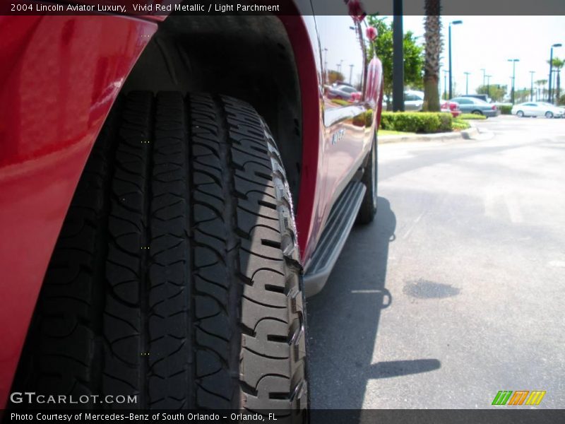 Vivid Red Metallic / Light Parchment 2004 Lincoln Aviator Luxury