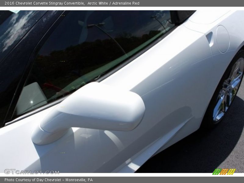 Arctic White / Adrenaline Red 2016 Chevrolet Corvette Stingray Convertible