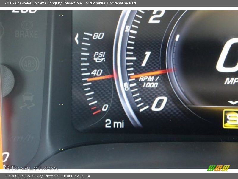 Arctic White / Adrenaline Red 2016 Chevrolet Corvette Stingray Convertible