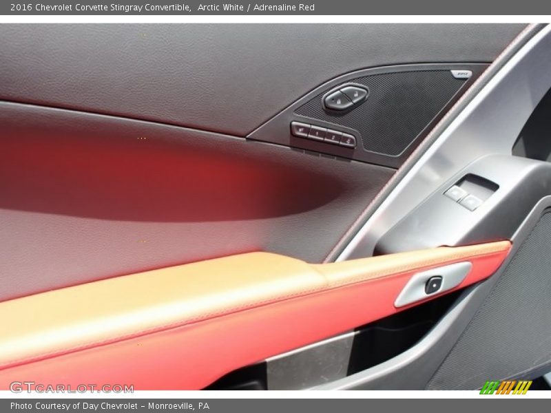 Arctic White / Adrenaline Red 2016 Chevrolet Corvette Stingray Convertible
