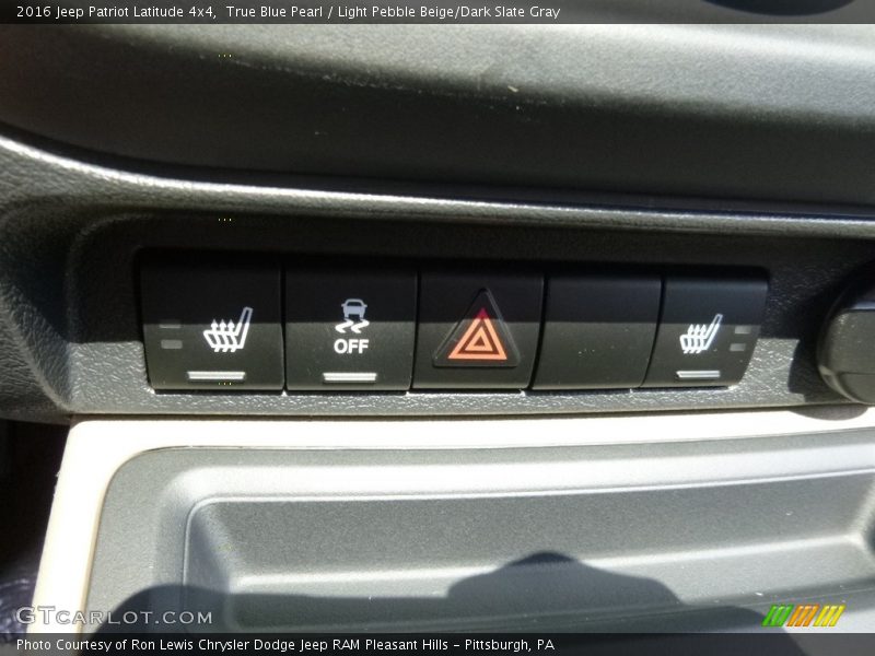 True Blue Pearl / Light Pebble Beige/Dark Slate Gray 2016 Jeep Patriot Latitude 4x4