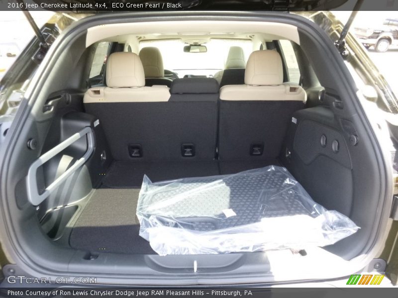 ECO Green Pearl / Black 2016 Jeep Cherokee Latitude 4x4