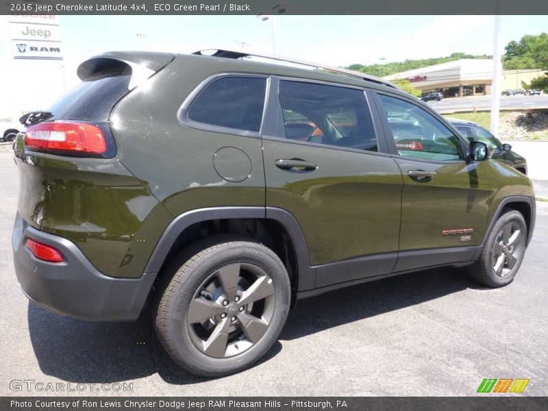 ECO Green Pearl / Black 2016 Jeep Cherokee Latitude 4x4