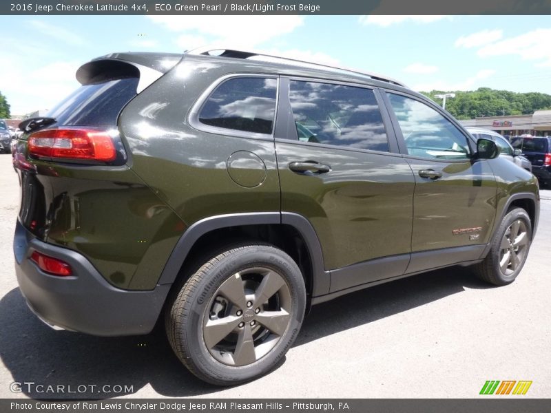 ECO Green Pearl / Black/Light Frost Beige 2016 Jeep Cherokee Latitude 4x4