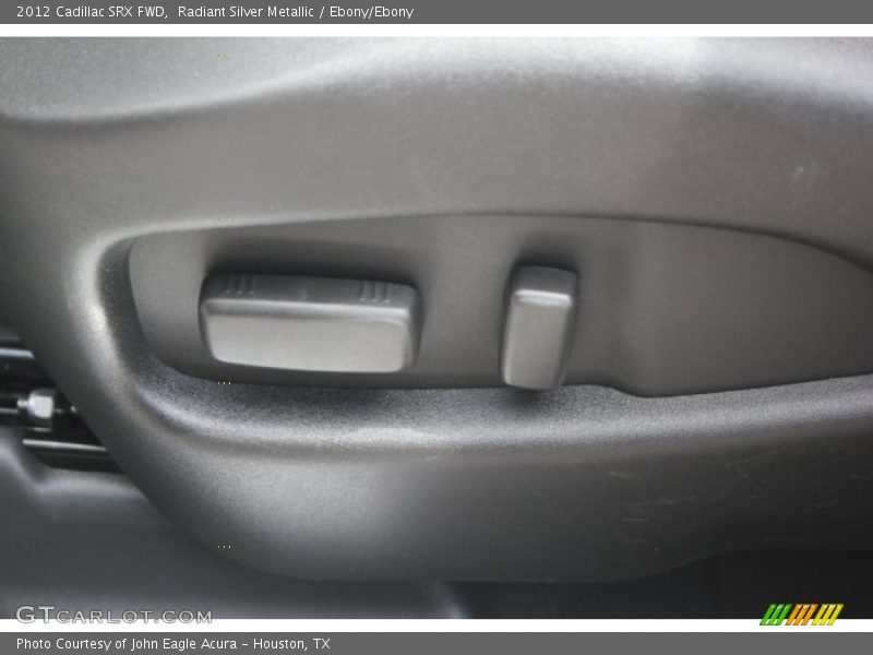 Radiant Silver Metallic / Ebony/Ebony 2012 Cadillac SRX FWD