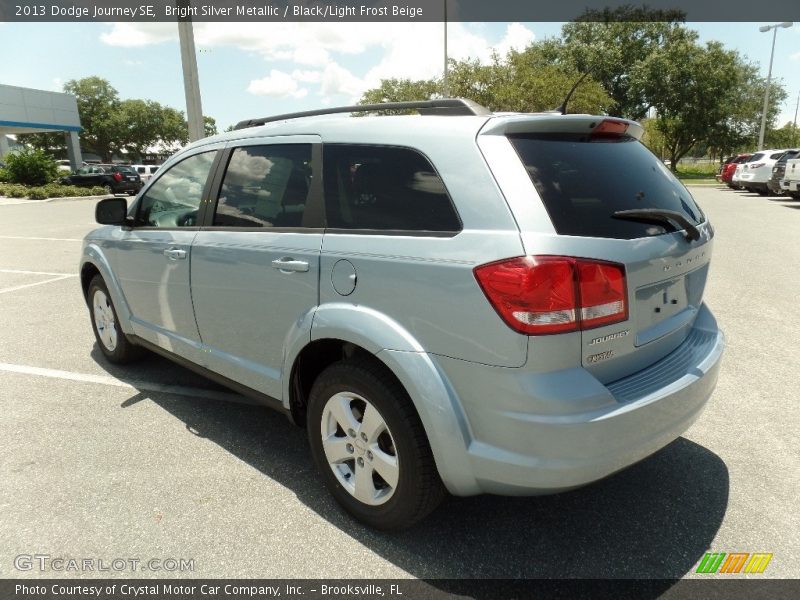 Bright Silver Metallic / Black/Light Frost Beige 2013 Dodge Journey SE