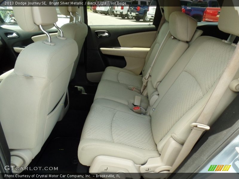Bright Silver Metallic / Black/Light Frost Beige 2013 Dodge Journey SE