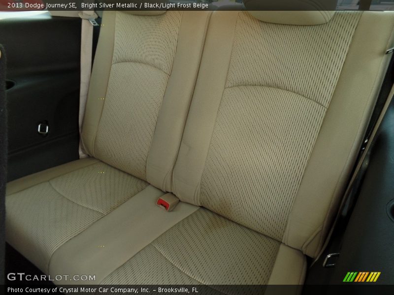 Bright Silver Metallic / Black/Light Frost Beige 2013 Dodge Journey SE