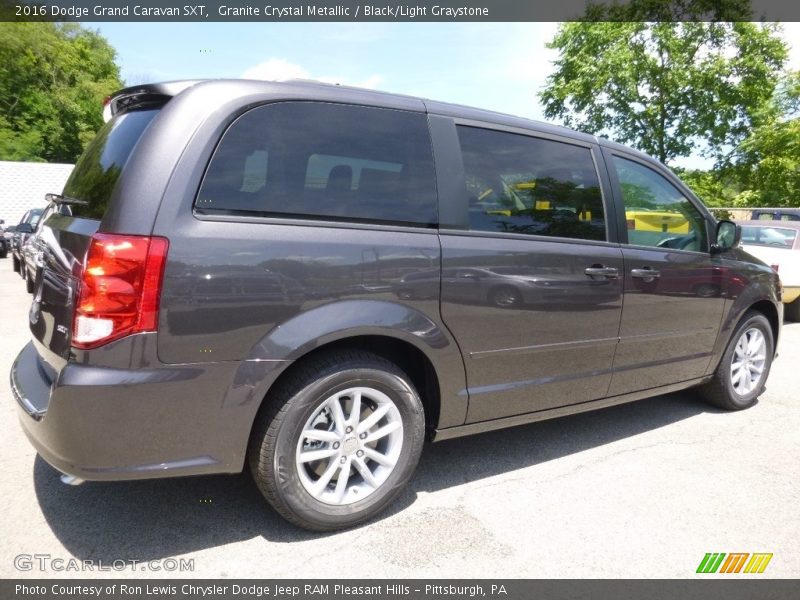 Granite Crystal Metallic / Black/Light Graystone 2016 Dodge Grand Caravan SXT