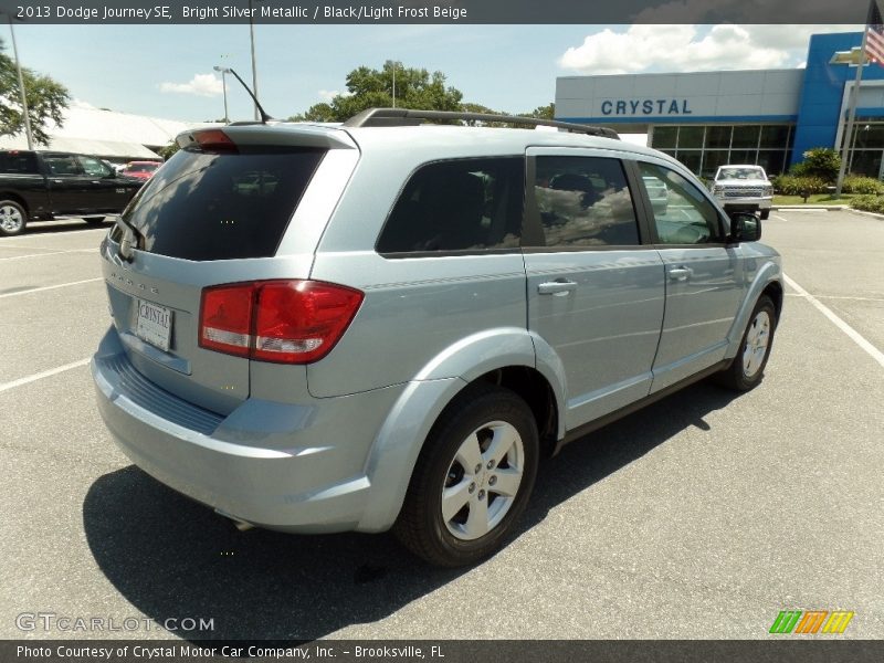 Bright Silver Metallic / Black/Light Frost Beige 2013 Dodge Journey SE