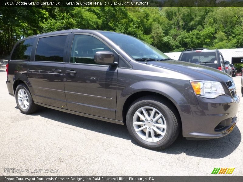 Granite Crystal Metallic / Black/Light Graystone 2016 Dodge Grand Caravan SXT