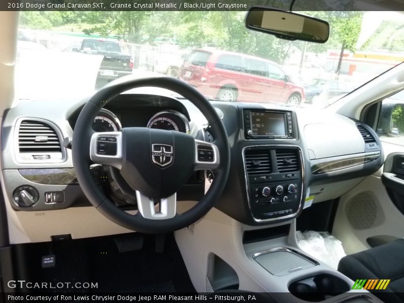 Granite Crystal Metallic / Black/Light Graystone 2016 Dodge Grand Caravan SXT