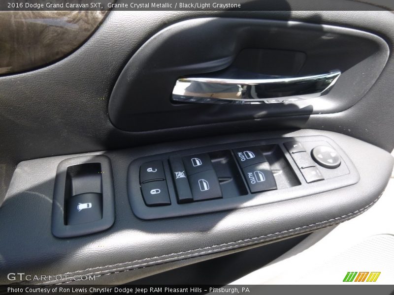 Granite Crystal Metallic / Black/Light Graystone 2016 Dodge Grand Caravan SXT