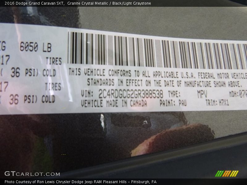 Granite Crystal Metallic / Black/Light Graystone 2016 Dodge Grand Caravan SXT