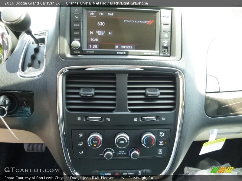 Granite Crystal Metallic / Black/Light Graystone 2016 Dodge Grand Caravan SXT