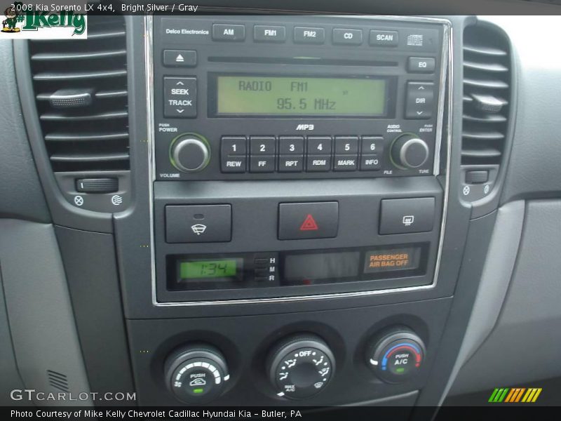 Bright Silver / Gray 2008 Kia Sorento LX 4x4