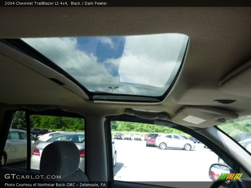 Black / Dark Pewter 2004 Chevrolet TrailBlazer LS 4x4