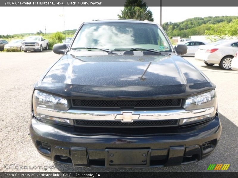Black / Dark Pewter 2004 Chevrolet TrailBlazer LS 4x4