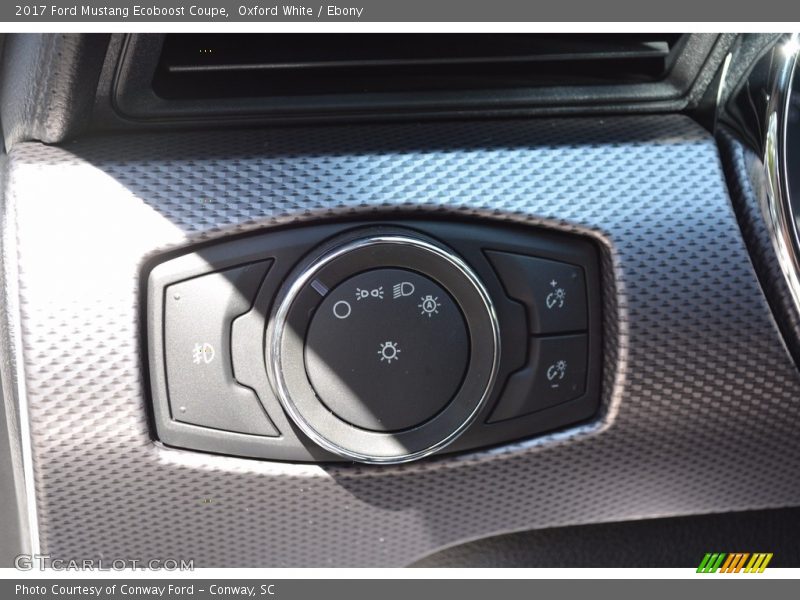Oxford White / Ebony 2017 Ford Mustang Ecoboost Coupe