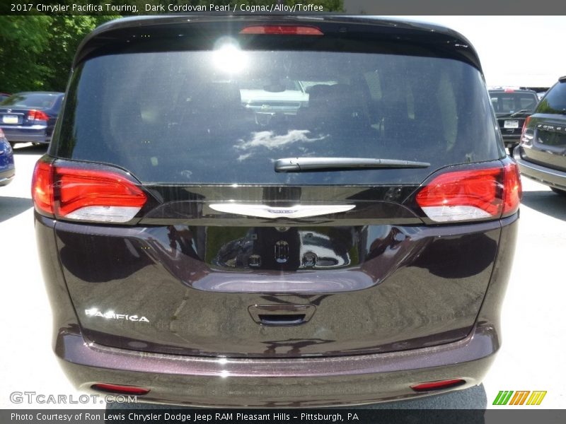Dark Cordovan Pearl / Cognac/Alloy/Toffee 2017 Chrysler Pacifica Touring
